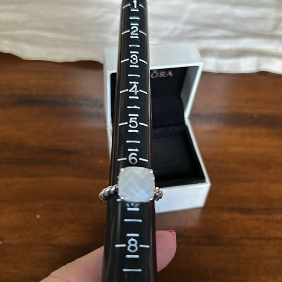 Pandora Twisted Silver Ring Mother of Pearls Sz 7 with original box Impeccable - Picture 8 of 11